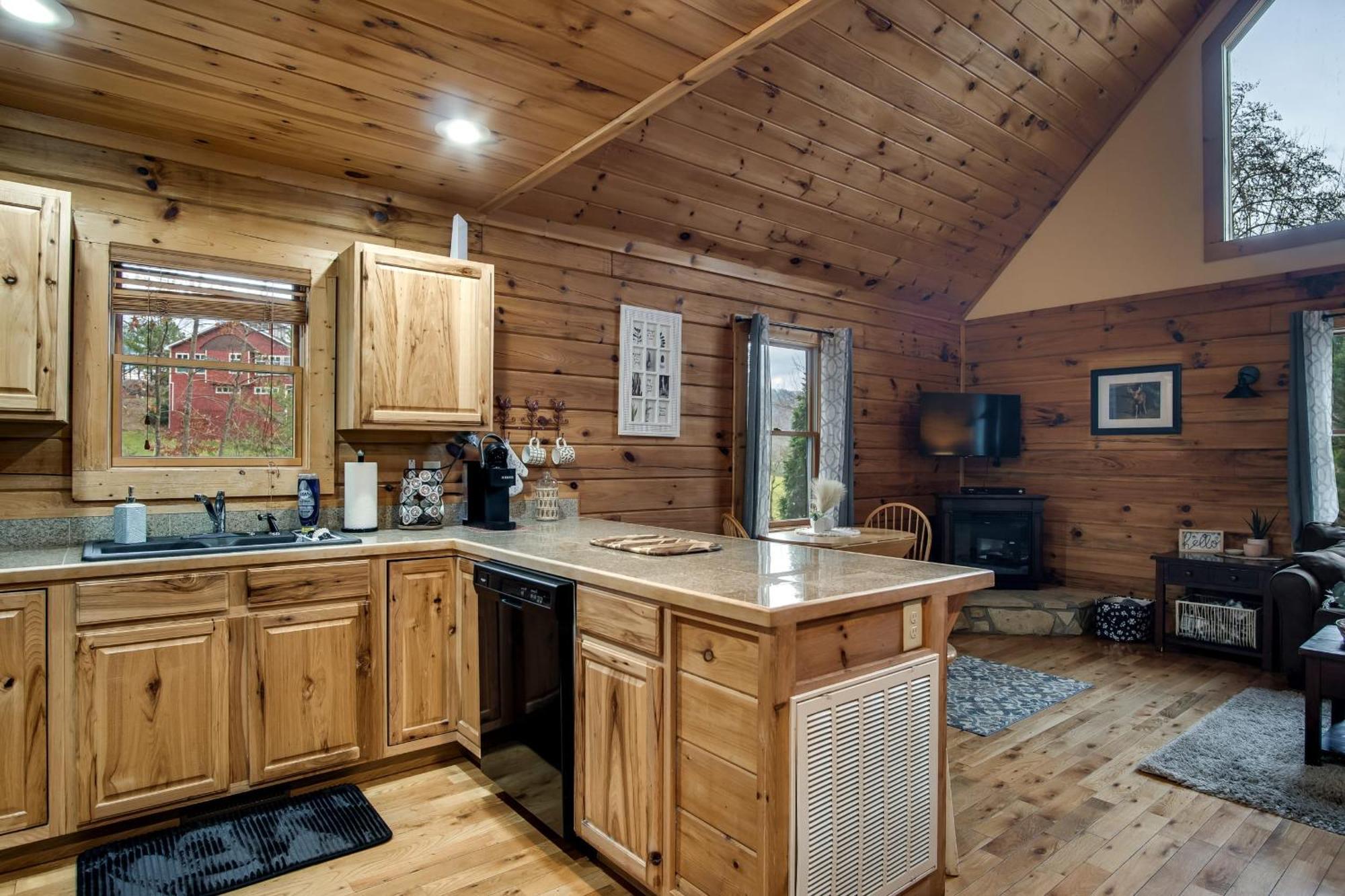 Cozy Cabin Retreat: Tiny Trotter Bryson City Exterior photo